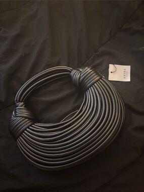 Black Coil-Style Akira Shoulder Bag